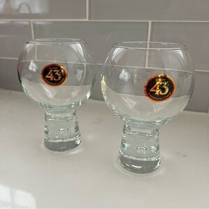 Licor 43 Set of 2 Glasses with Bubble Base Bottom